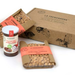 Lot 2 Avellanes Negreta Torrada 250g i 1 Pot Crema Avellanes Cacau